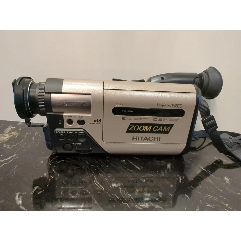 Hitachi VM-H38A Video 8 Hi8 Camcorder With Accessories. For Parts.